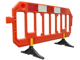 Gate barrier oranje