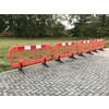 Gate barrier oranje
