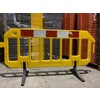 Gate barrier geel